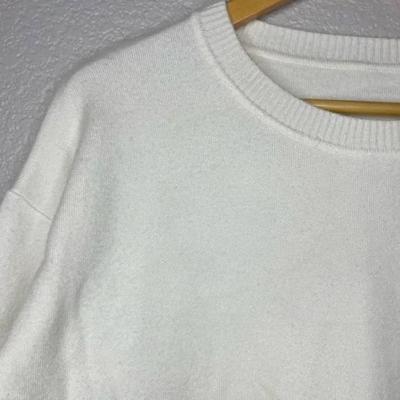 Women’s Leopard Print Sweater Size Medium - Picture 4 of 5